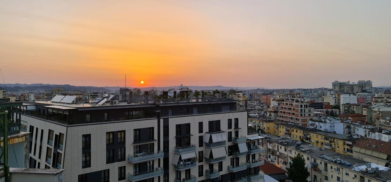 Sky Apartaments City Center ティラナ エクステリア 写真