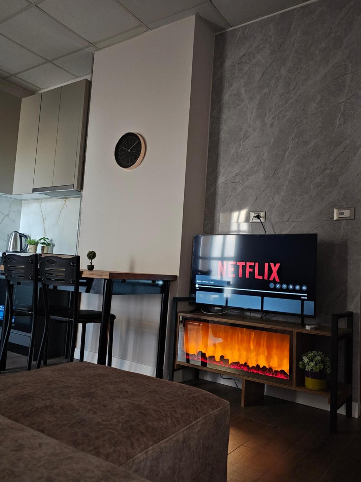 Sky Apartaments City Center ティラナ エクステリア 写真
