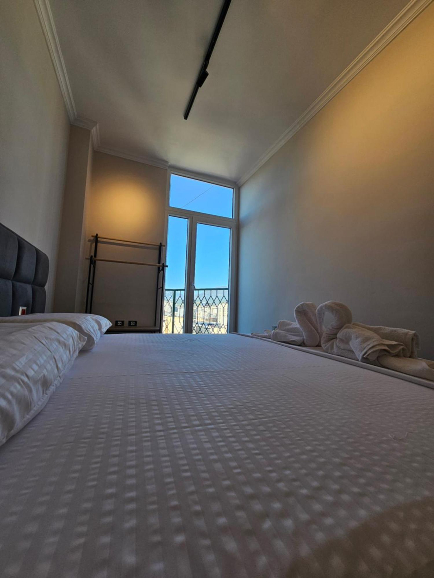 Sky Apartaments City Center ティラナ エクステリア 写真