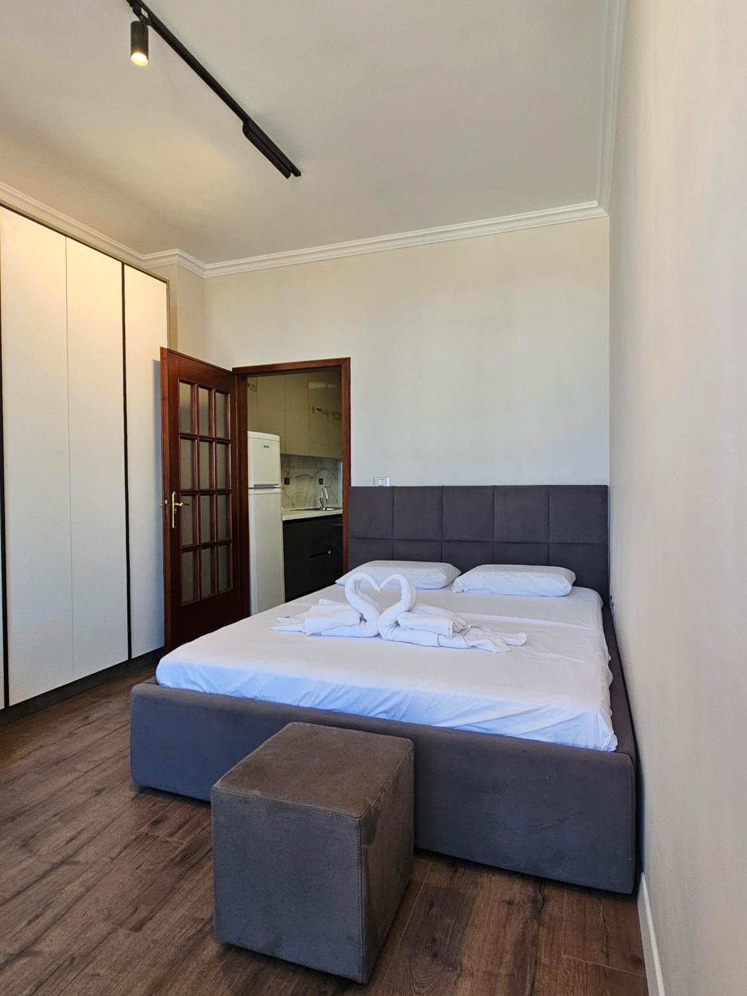 Sky Apartaments City Center ティラナ エクステリア 写真