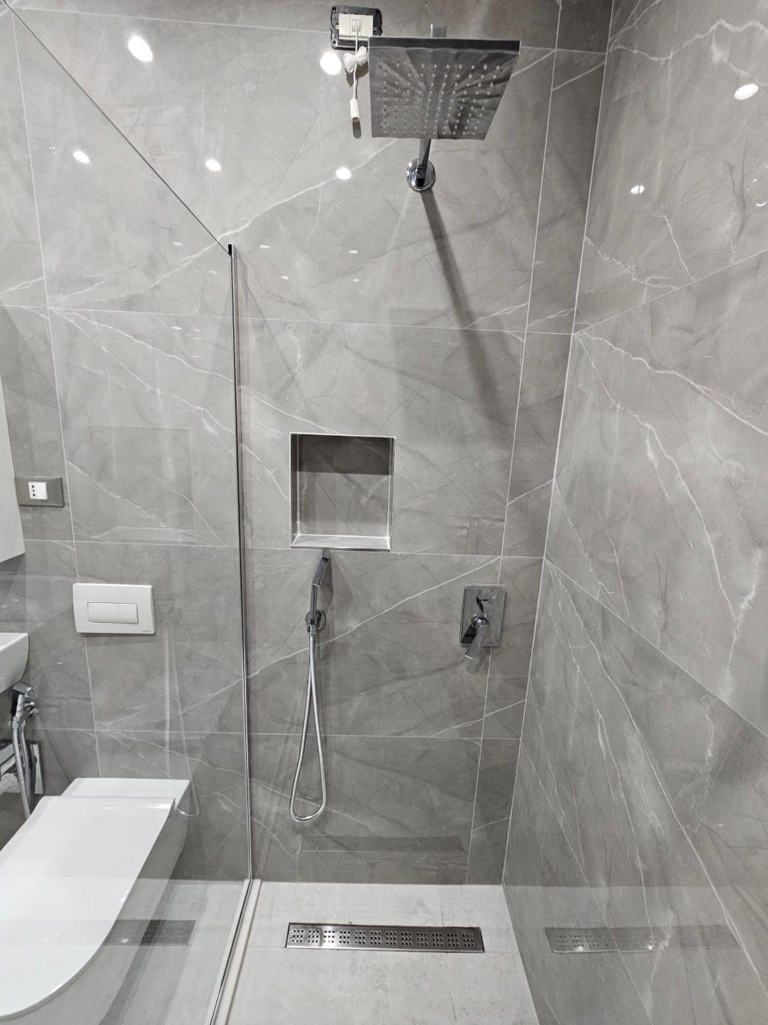 Sky Apartaments City Center ティラナ エクステリア 写真