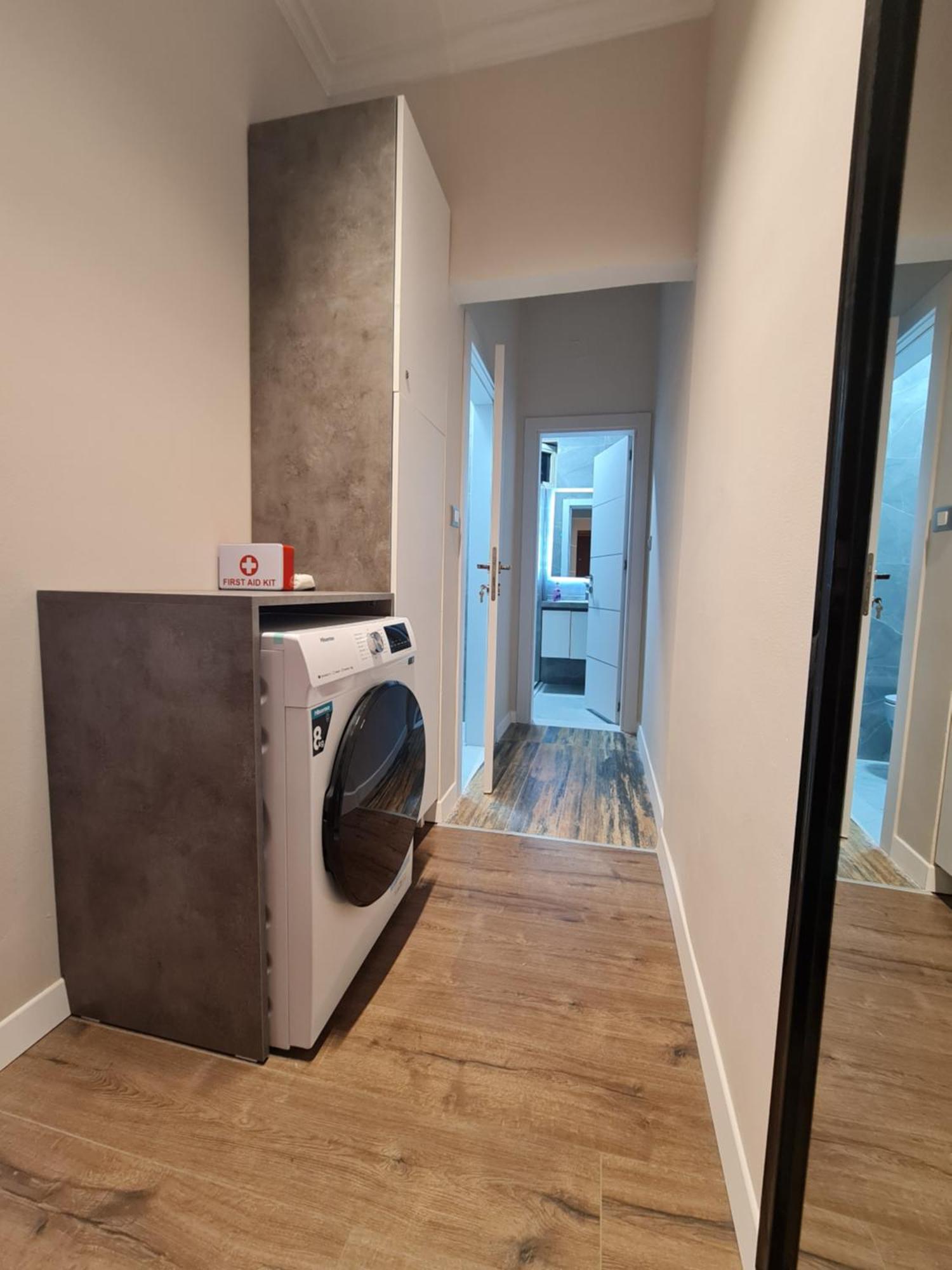 Sky Apartaments City Center ティラナ エクステリア 写真